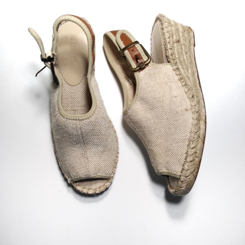 Ellen Tracy Kameo wedge sandals